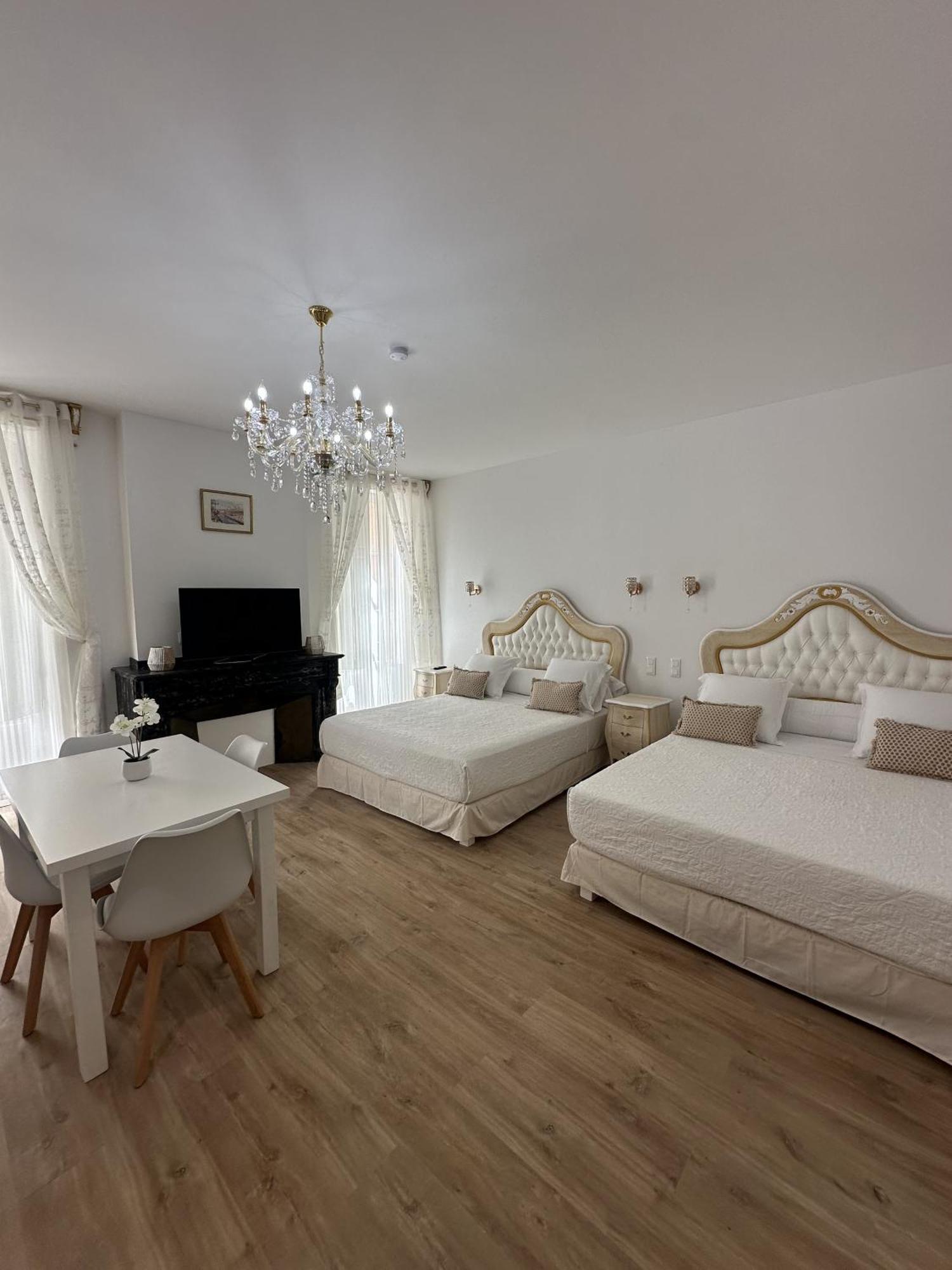 Studio Familial Du Cloitre Нарбонн Екстер'єр фото